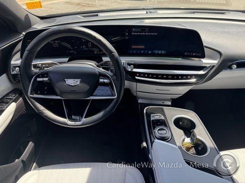 Used 2024 Cadillac Lyriq Sport RWD image 17