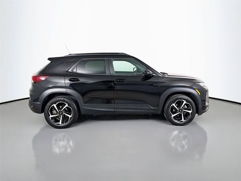 Used 2021 Chevrolet TrailBlazer RS w/ Sun and Liftgate Package AWD/4WD image 18