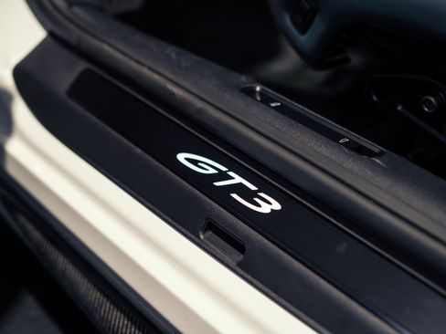 Used 2023 Porsche 911 GT3 RWD image 42