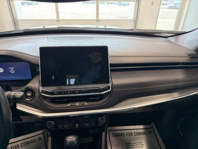 Used 2022 Jeep Compass High Altitude AWD/4WD image 21