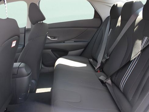 New 2025 Hyundai Elantra Blue image 14