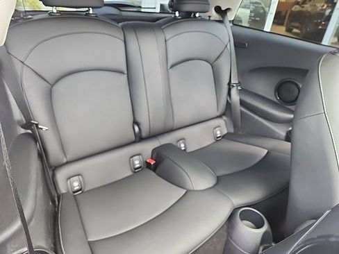 Used 2024 MINI Cooper 2-Door Hardtop image 21