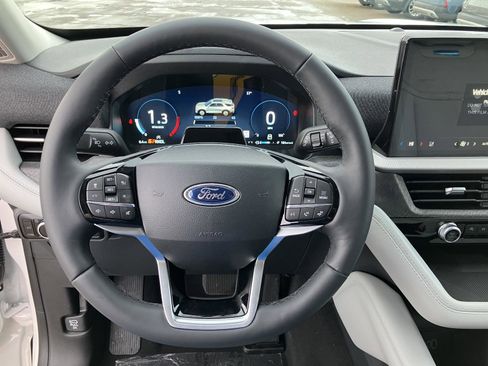 New 2026 Ford Explorer Platinum w/ LUX Leather Package AWD/4WD image 10