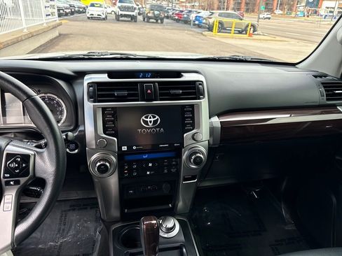 Used 2022 Toyota 4Runner Limited image 10