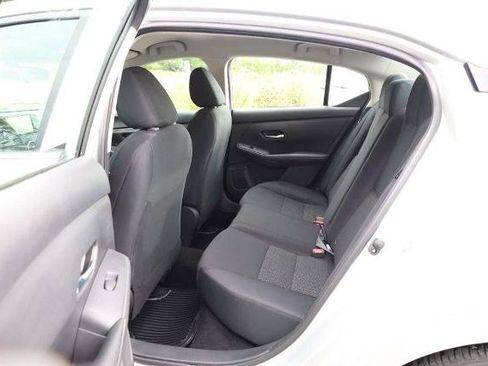 Certified 2023 Nissan Sentra S FWD image 19