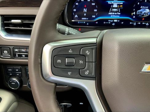 Used 2024 Chevrolet Tahoe LT w/ LT Signature Package image 16