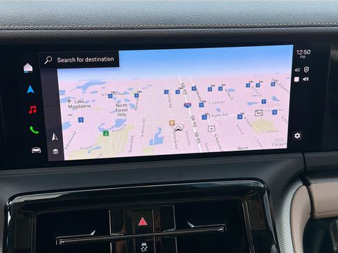 Used 2025 Porsche Panamera 4 image 33