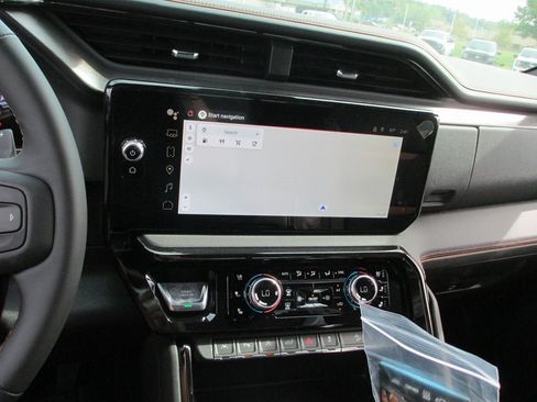 New 2026 GMC Sierra 1500 AT4 w/ AT4 Premium Package image 21