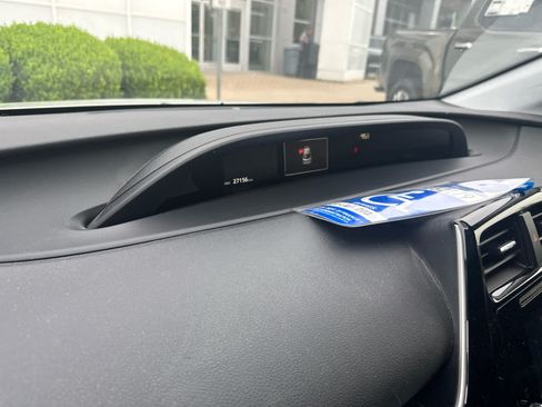 Used 2019 Toyota Prius LE FWD image 8
