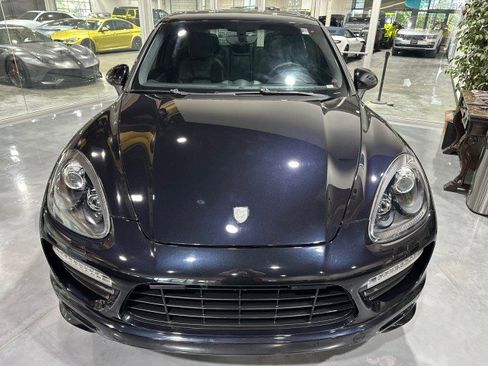 Used 2014 Porsche Cayenne GTS AWD/4WD image 14