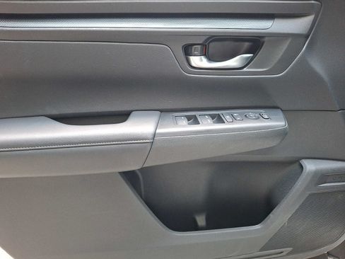 Used 2023 Honda CR-V EX image 9