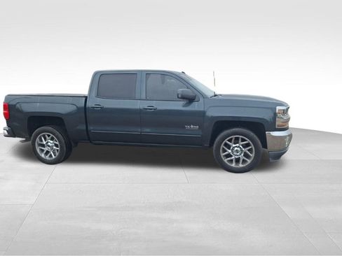Certified 2018 Chevrolet Silverado 1500 LT w/ Texas Edition image 8
