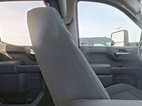 Used 2020 Chevrolet Silverado 1500 Custom w/ Custom Value Package RWD image 26