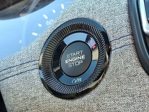 Used 2024 Jeep Compass Latitude image 22