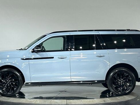 New 2026 Lincoln Navigator L Reserve AWD/4WD image 5
