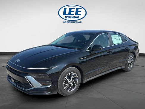 New 2026 Hyundai Sonata Blue FWD image 7