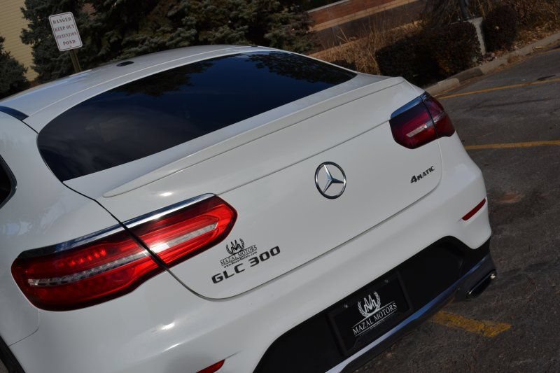 Used 2017 Mercedes-Benz GLC 300 4MATIC Coupe image 11
