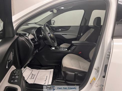 Used 2018 Chevrolet Equinox LS FWD image 26