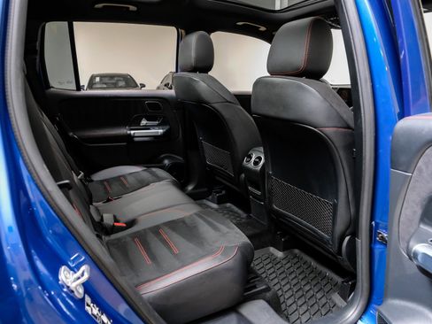 Used 2024 Mercedes-Benz GLB 250 image 33