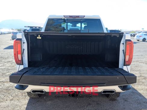 Used 2023 GMC Sierra 1500 AT4 w/ AT4 Premium Package AWD/4WD image 13