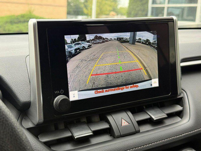 Used 2023 Toyota RAV4 LE AWD/4WD image 24