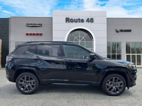Used 2025 Jeep Compass Limited w/ High Altitude Package AWD/4WD image 6