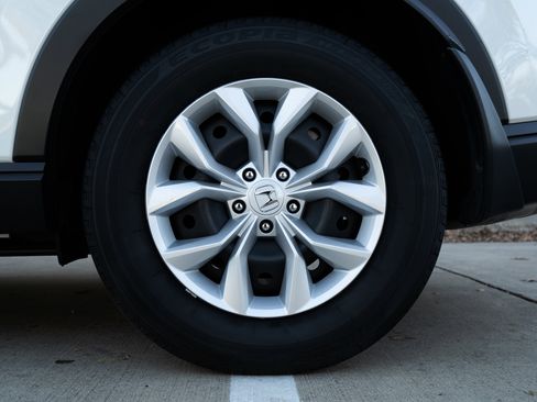 Certified 2025 Honda CR-V LX image 15