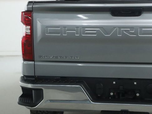 Used 2023 Chevrolet Silverado 1500 LT image 43