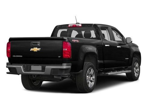Used 2017 Chevrolet Colorado LT w/ LT Convenience Package image 6
