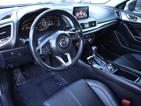 Used 2017 MAZDA MAZDA3 Touring w/ Popular Equipment Package FWD image 20