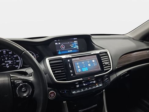 Used 2017 Honda Accord EX-L image 20