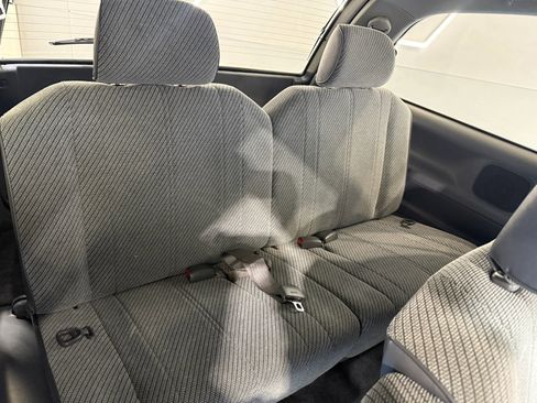 Used 1995 Toyota Previa DX image 34