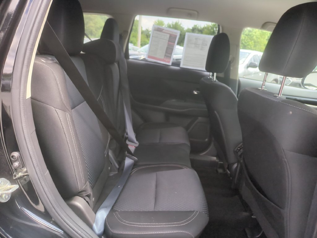 Used 2020 Mitsubishi Outlander ES FWD image 14