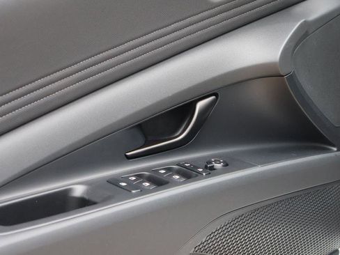 New 2026 Hyundai Elantra SEL Sport FWD image 23