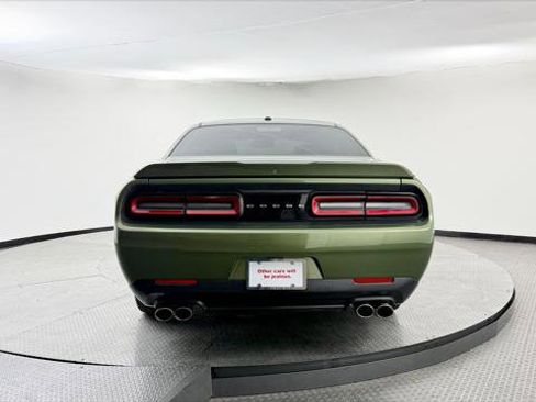 Used 2018 Dodge Challenger R/T w/ Performance Handling Group RWD image 3