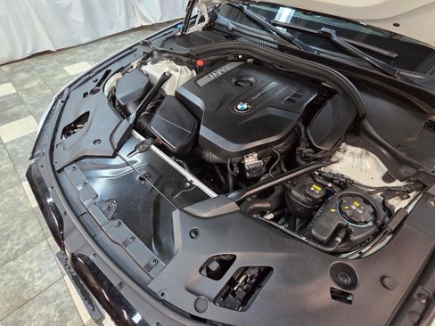 Used 2018 BMW 530i xDrive AWD/4WD image 7