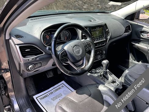 Used 2019 Jeep Cherokee Limited AWD/4WD image 12