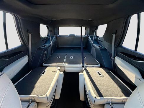 Used 2021 Cadillac Escalade Sport image 13