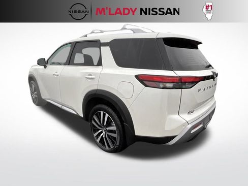 Used 2023 Nissan Pathfinder Platinum w/ Cargo Package image 7