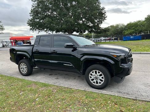 Used 2024 Toyota Tacoma SR5 RWD image 7