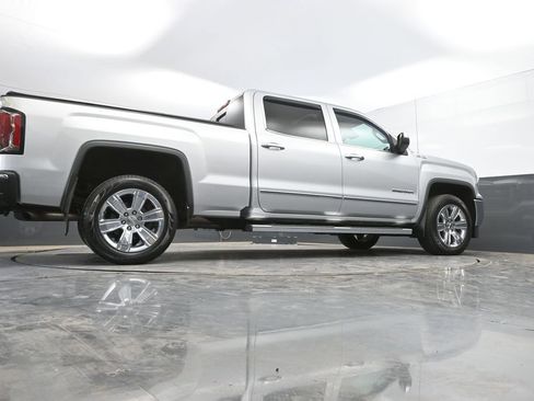Used 2018 GMC Sierra 1500 SLT AWD/4WD image 44