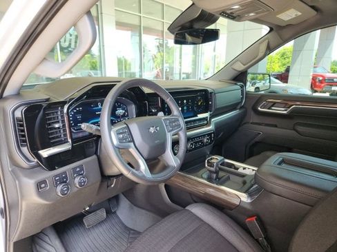 Used 2022 Chevrolet Silverado 1500 RST AWD/4WD image 18
