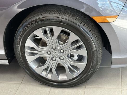 New 2026 Honda Odyssey Touring image 5