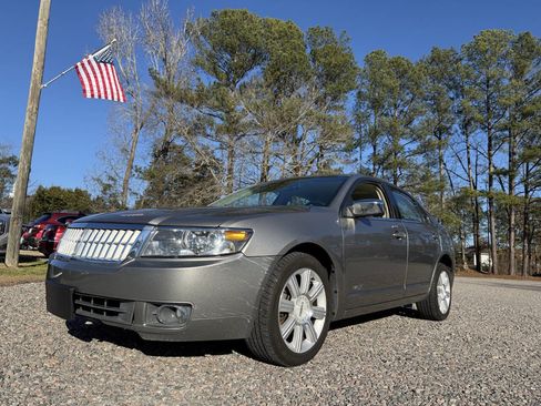 Used 2008 Lincoln MKZ image 3