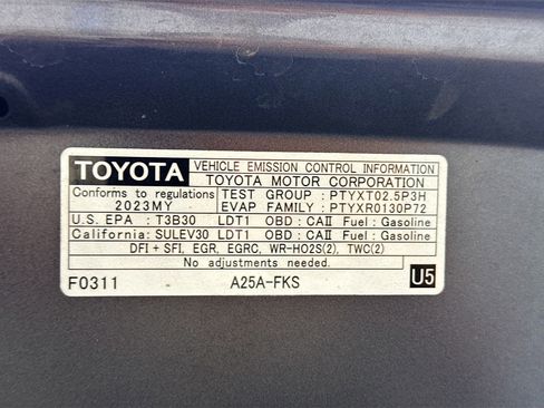 Used 2023 Toyota RAV4 LE image 17