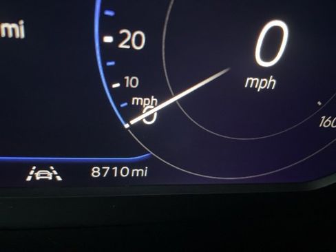 Certified 2025 Volkswagen Taos SEL image 13