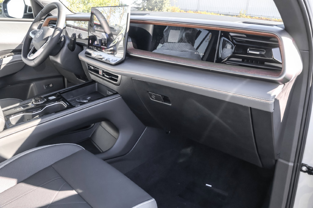 New 2027 Volkswagen Atlas SEL R-Line AWD/4WD image 41