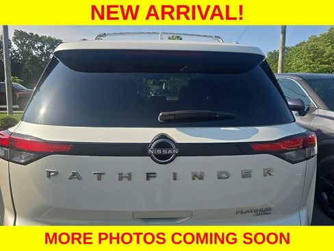 Used 2022 Nissan Pathfinder Platinum w/ Cargo Package AWD/4WD image 10