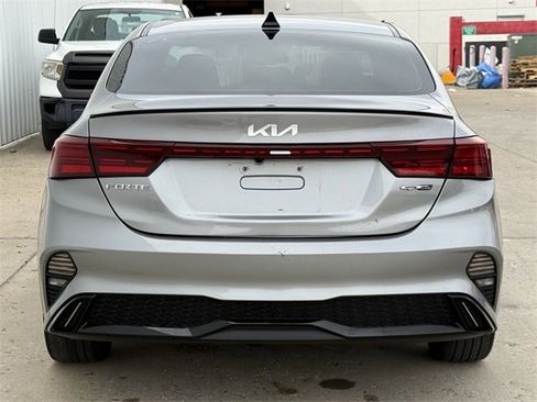 Used 2023 Kia Forte GT-Line image 5