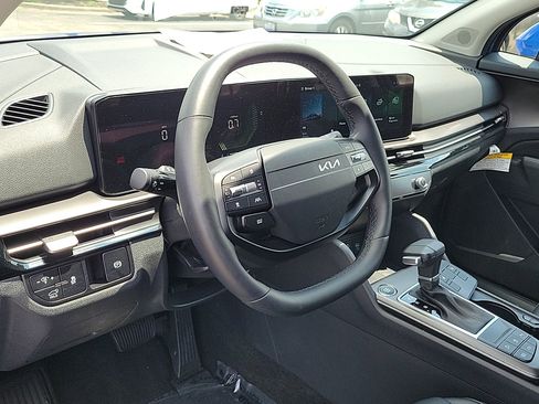 Used 2026 Kia Sportage EX w/ EX Panorama Roof Package FWD image 16